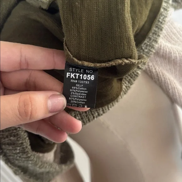 POL Olive and Beige V-Neck Sweater - Picture 9 of 9